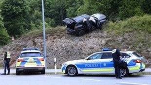 Bei einer Autobahnauffahrt in Bayern nahm die Verfolgungsjagd ein Ende. (Bild: Pressefoto Scharinger/Daniel Scharinger)