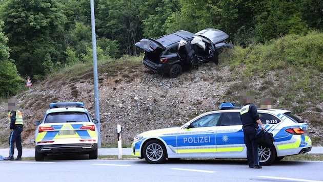 Bei einer Autobahnauffahrt in Bayern nahm die Verfolgungsjagd ein Ende.