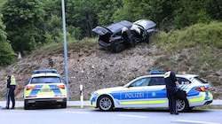 Bei einer Autobahnauffahrt in Bayern nahm die Verfolgungsjagd ein Ende. (Bild: Pressefoto Scharinger/Daniel Scharinger)