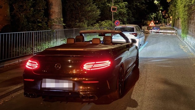 Der Mercedes wurde gefunden, der mutmaßliche Lenker einkassiert. (Bild: Stadtpolizei St. Gallen)