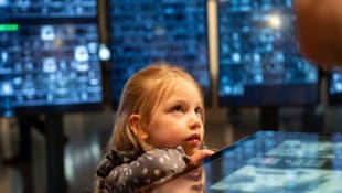 Auch im Ars Electronica Center ist KI ein Thema