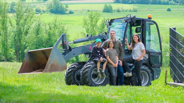 Früher hielt die Familie auf Pachtgrund Schweine. Während der Suche baut sie Getreide an.