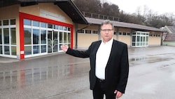 Bürgermeister Alexander Knaak möchte an dieser Stelle weiterhin einen Pflegestützpunkt errichten. (Bild: Reinhard Judt)