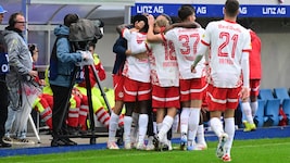 Salzburg durfte am Ende einen 2:1-Sieg bei Blau-Weiß Linz bejubeln. (Bild: APA/EXPA)