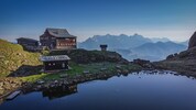 Wunderschönliegt das Wildseeloderhaus am Wildsee und ist ein beliebtes Wanderziel.