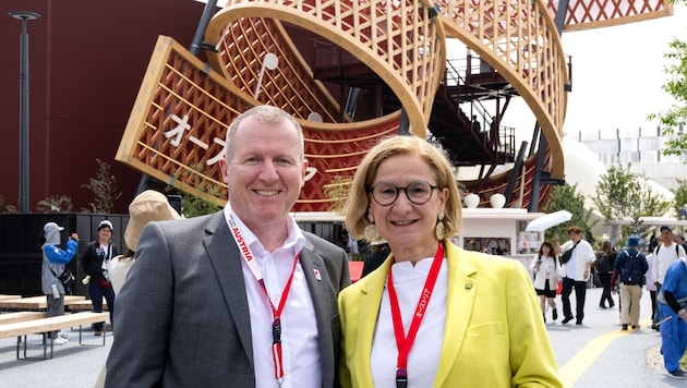 Bei der EXPO 2025 besticht der Österreich-Pavillon durch das hölzerne Notenband aus Niederösterreich.