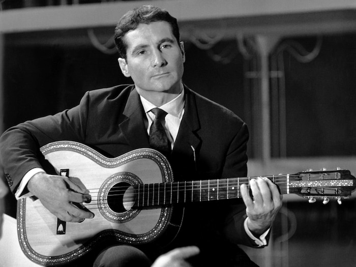 Quinn hatte zahlreiche Nummer-Eins-Hits wie Heimweh“, „Die Gitarre und das Meer“ oder „Junge, komm bald wieder“