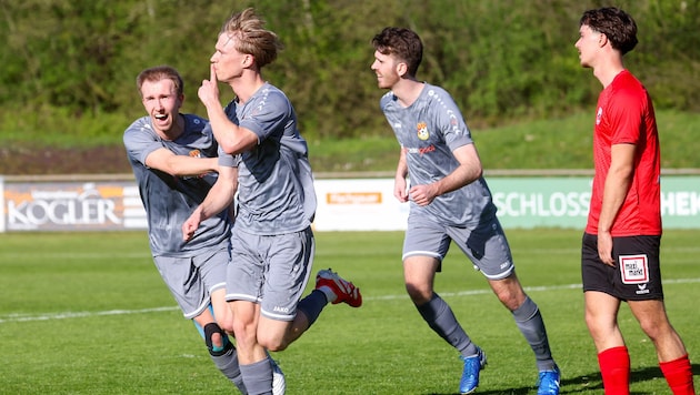 Vor dem Aufstieg in die Westliga: Seekirchen um Chudoba, Leitenstorfer und Aigner (v. l.). 