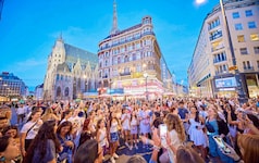 Ob der ESC in Wien ausgetragen wird oder nicht – die City wird so und so voll sein, denn an jeder Ecke wird es Public Viewings geben. (Bild: Alexander Tuma)