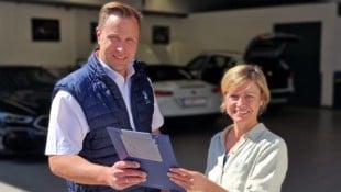 Zusammenhalt wird hier großgeschrieben: Service-Leiter Konstantin Köstler und Geschäftsführerin Martina Puhm (Bild: BMW Mann)