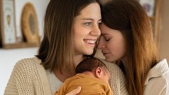 Dani mit Familie: Der Weg zum Wunschbaby führte über künstliche Befruchtung mittels IVF-Methode