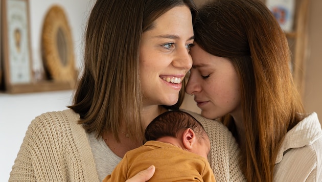 Dani mit Familie: Der Weg zum Wunschbaby führte über künstliche Befruchtung mittels IVF-Methode