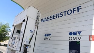 Tirols einzige Wasserstoff-Tankstelle in Innsbruck hat ein Ablaufdatum. So wie alle anderen der OMV in Österreich. (Bild: Birbaumer Christof)