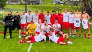 Der Jubel bei den Juniors des FC Dornbirn nach dem 2:1-Auswärtssieg in Au war groß. (Bild: FC Dornbirn)
