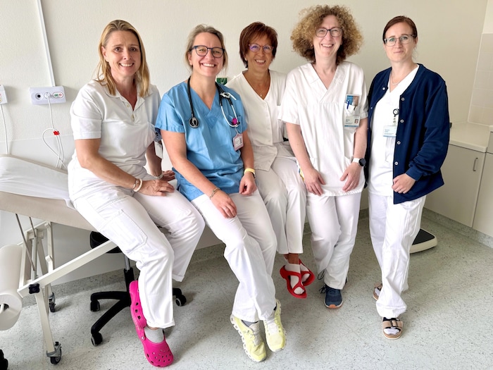Das Schulungsteam am Klinikstandort Stockerau: Diätologin Helga Festa, Oberärztin Silvia Schlosser, Diätologin Sabine Eibner, Diabetesberaterin Martina Skof und Diabetesberaterin Sandra Zeller (von links).