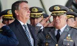 Brasiliens Ex-Präsident Jair Bolsonaro (links) und General Marco Antônio Freire Gomes