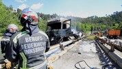 Kurz nach dem Bergiseltunnel ging der Lkw in Flammen auf.