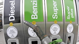 Der Tankrabatt hat zu einem Andrang bei den Tankstellen in Deutschland geführt (Symbolbild).