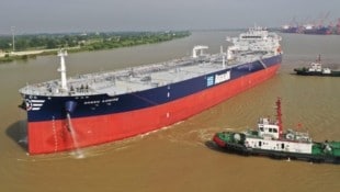 Mit 700.000-Barrel Öl an Bord wurde der Tanker von Russland in der Ostsee festgesetzt. (Bild: Aegean Shipping Management S.A.)