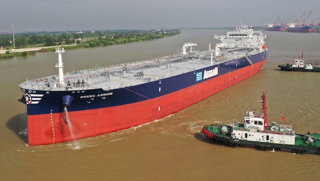 Mit 700.000-Barrel Öl an Bord wurde der Tanker von Russland in der Ostsee festgesetzt.