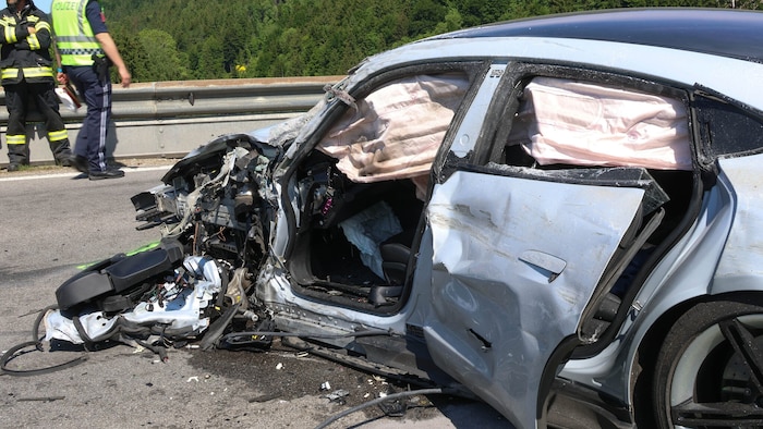 Auch die Airbags lösten bei dem Unfall aus.