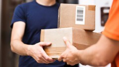 Besonders oft verkaufen die Österreicher Kleidung weiter.