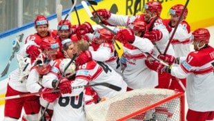 Großer Jubel bei den Dänen (Bild: AP/Bo Amstrup)