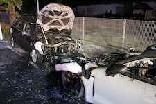 Geraten Batterien von E-Autos in Brand, sind die Feuerwehren extrem gefordert. 