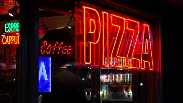 Zu Festnahmen bei der Razzia in der Pizzeria kam es nicht. Dort ist die Verunsicherung unter den Mitarbeitern nun groß.