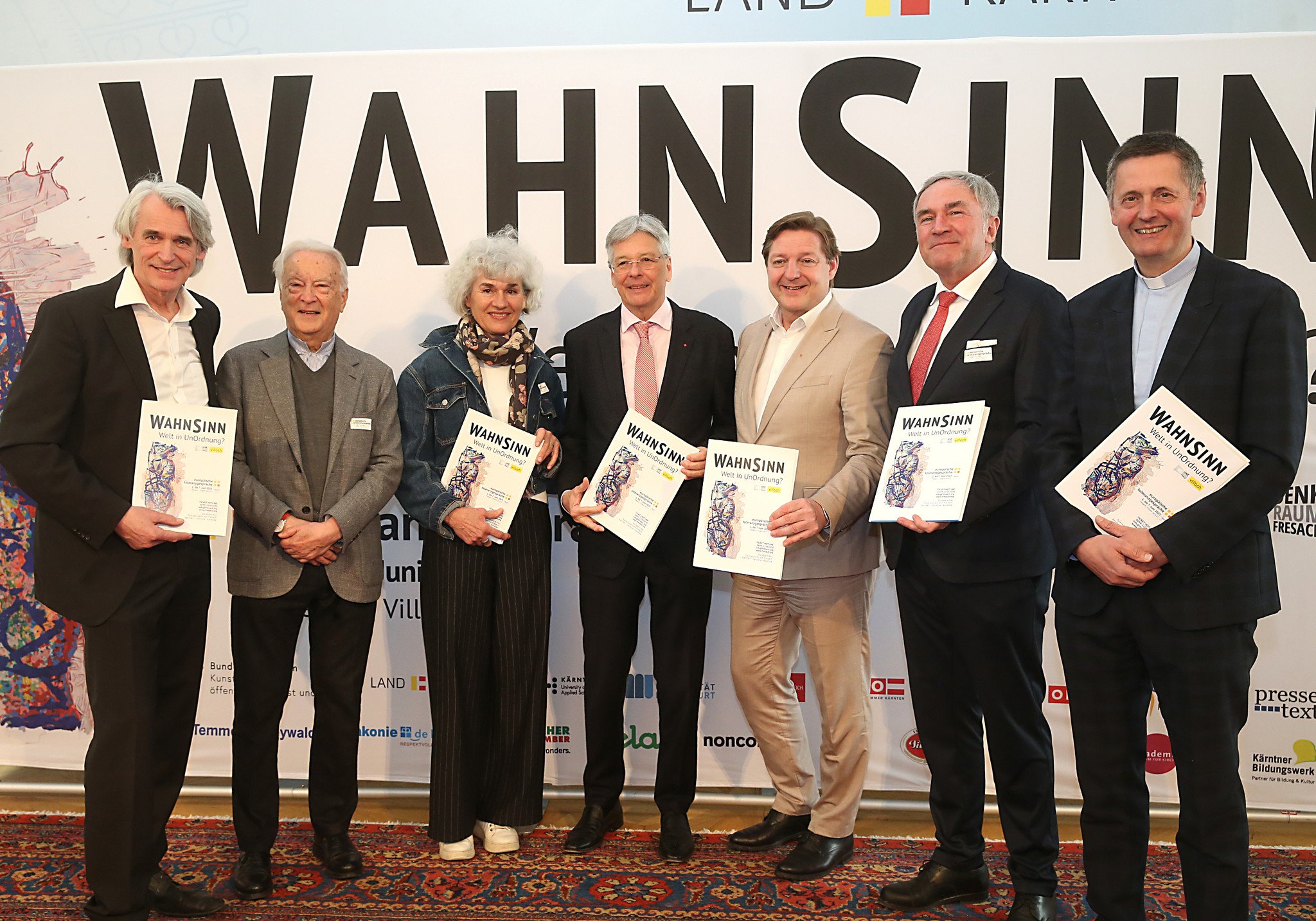 Toleranzgespräche-Kurator Wilfried Seywald, Kuratoriumspräs. Hannes Swoboda, Margarethe Prinz-Büchl, LH Peter Kaiser, Bgm. Günther Albel, Superintendent Manfred Sauer, Dompfarrer Peter Allmaier. (Bild: KampitschGerhard) Toleranzgespräche-Kurator Wilfried Seywald, Kuratoriumspräs. Hannes Swoboda, Margarethe Prinz-Büchl, LH Peter Kaiser, Bgm. Günther Albel, Superintendent Manfred Sauer, Dompfarrer Peter Allmaier. (Bild: KampitschGerhard)