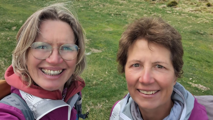 Elisabeth Zienitzer und Silvia Sarcletti, die „Krone“-Wanderexpertinnen