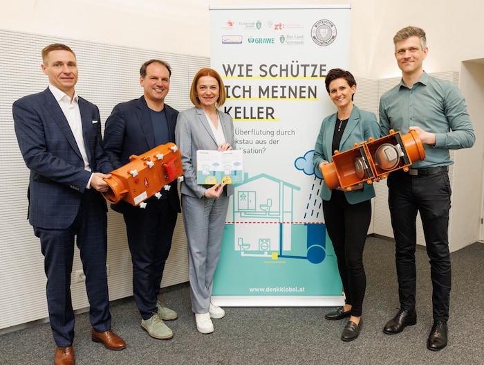 Rene Peter Peheim (GRAWE), Gustav Spener (Präsident ZT Kammer Steiermark und Kärnten), Landesrätin Simone Schmiedtbauer (ÖVP), Sabine Haßler (Obfau GSA), Stephan Schrotter (stv. Obmann GSA)