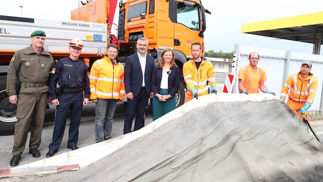 „Der Aufwand war enorm, der Einsatz vorbildlich“, so die burgenländische Vize-Landeshauptfrau Anja Haider-Wallner und Verkehrslandesrat Heinrich Dorner.