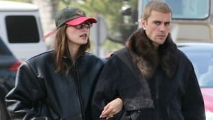 Justin Bieber gratulierte seiner Ehefrau Hailey auf eine ganz spezielle Art und Weise ...