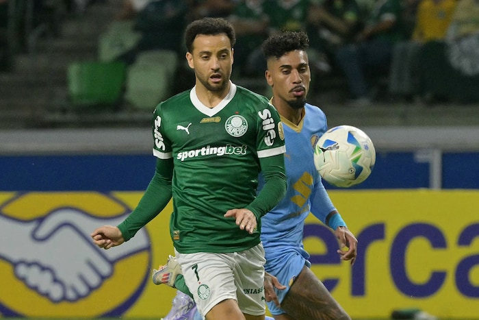 Felipe Anderson (links)