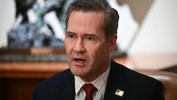 Mike Waltz hätte für Sicherheit sorgen sollen, war aber selbst die größte Gefahr. (Bild: AFP/MANDEL NGAN)