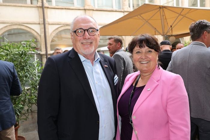 ORF-Landesdirektor Gerhard Koch mit Manuela Khom