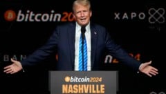 Donald Trump bei einem Wahlkampfauftritt auf einem Krypto-Event im Jahr 2024