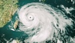 Bei der Vorhersage von Extremwetter soll das KI-Tool menschliche Meteorologen sogar übertreffen. (Bild: Microsoft)