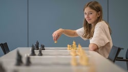 Josephina Akiko Brunner (13) ist eine von Österreichs erfolgreichsten Schachspielerinnen.