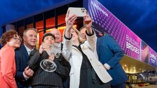Die Spitzenpolitik surft bereits auf der ESC-Erfolgswelle – und welcher Landeshauptmann wird am Ende lachen? (Bild: Krone KREATIV/APA Picturedesk, Sepa Media/Isabelle Ouvrard)