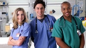 Zach Braff wird mit seinen ehemaligen Co-Stars Sarah Chalke und Donald Faison für ...