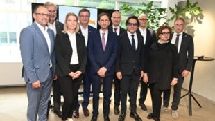 Die Vertreter von insgesamt 10 Wirtschaftskammern aus vier Ländern wollen gemeinsam die ...