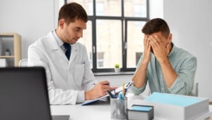 Der Zeitpunkt der Erstdiagnose ist besonders belastend. (Bild: lev dolgachov)