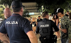 Beim Auslandseinsatz der rot-weiß-roten Beamten in Lignano geht es vor allem um Hilfe bei ...
