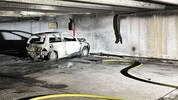 Das Auto brannte völlig aus.