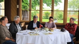 Bernhard Zehetner, Hubert Wammes, Fritz Gurgiser, Martina Franceschinel und Hans Unterkircher präsentierten das Projekt. (Bild: Johanna Birbaumer)