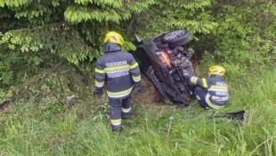 Das Bild lässt erahnen, wie heftig der Unfall war. 
