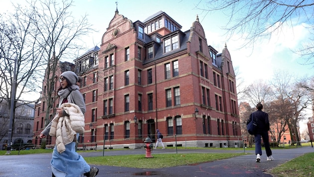 Internationale Studenten sind ein wichtiges finanzielles Standbein für die Uni.