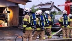 Gas-Verpuffung in Axams forderte die Feuerwehr.